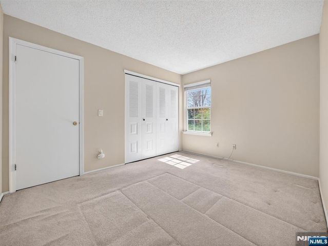 403 Poets Way 403, Mahwah, NJ 07430