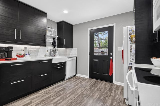 222 E Highland, Malvern, AR 72104