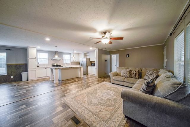 140 Lee Road 2166, Salem, AL 36874