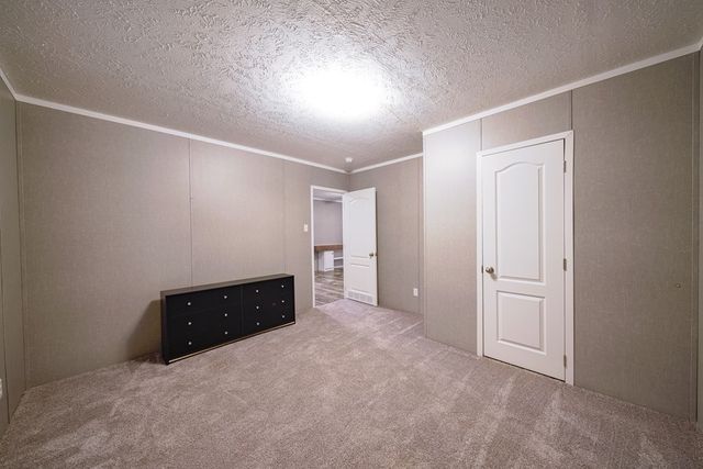 140 Lee Road 2166, Salem, AL 36874