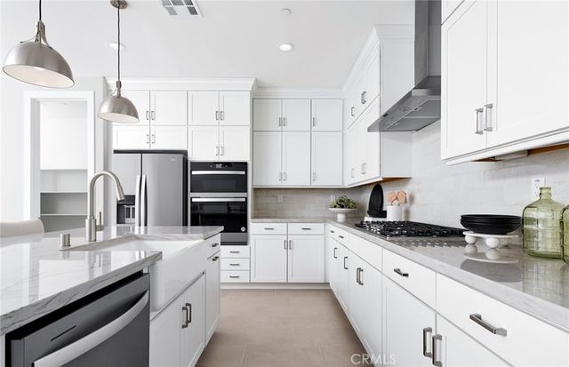4033 Hudson Lane, Lake Elsinore, CA 92530