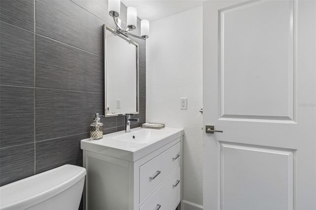 1750 BELLEAIR FOREST DRIVE A5, Belleair, FL 33756