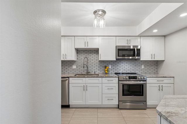 1750 BELLEAIR FOREST DRIVE A5, Belleair, FL 33756