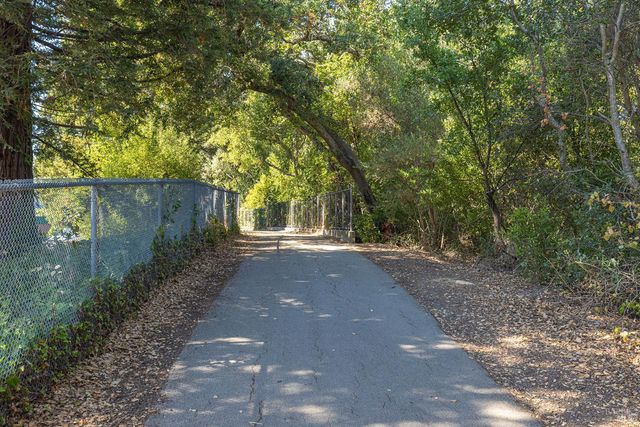 2773 Elks Way, Napa, CA 94558