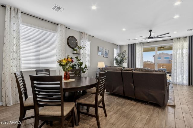 18601 W COTTONTAIL Lane, Surprise, AZ 85387