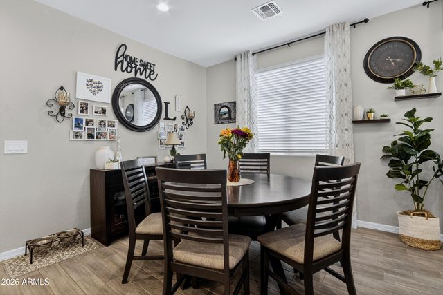 18601 W COTTONTAIL Lane, Surprise, AZ 85387