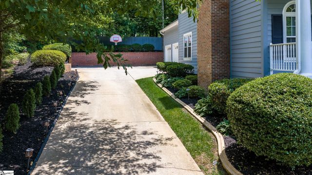 118 Leesburg Peak, Greer, SC 29651