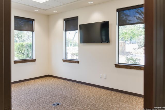 19269 FM 2252 Ste 200, Garden Ridge, TX 78266