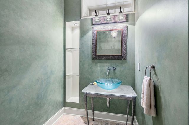 3629 Central Ave, Nashville, TN 37205