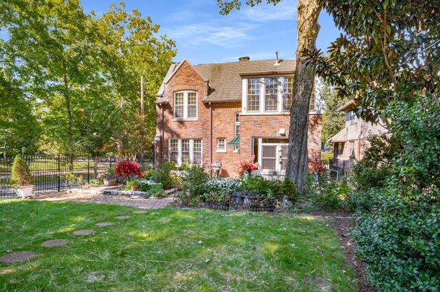 3629 Central Ave, Nashville, TN 37205