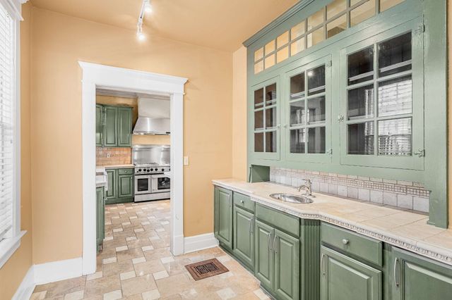 3629 Central Ave, Nashville, TN 37205