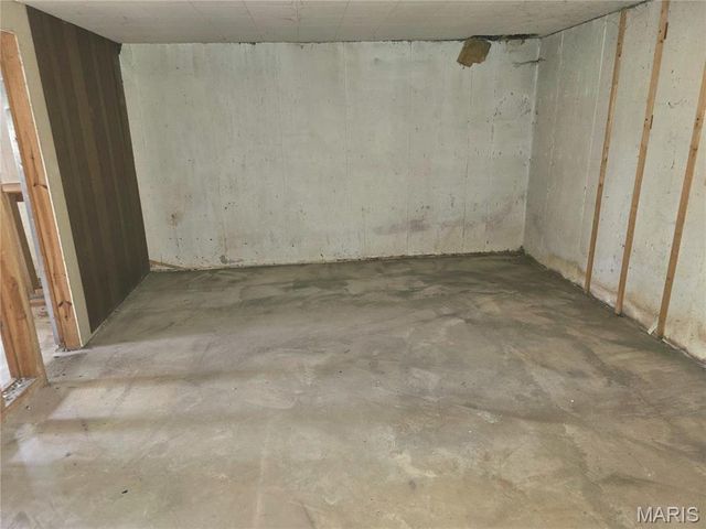 3311 S Belt W, Belleville, IL 62226