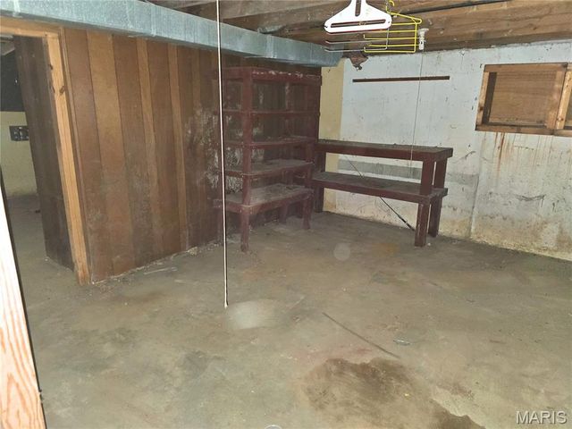 3311 S Belt W, Belleville, IL 62226