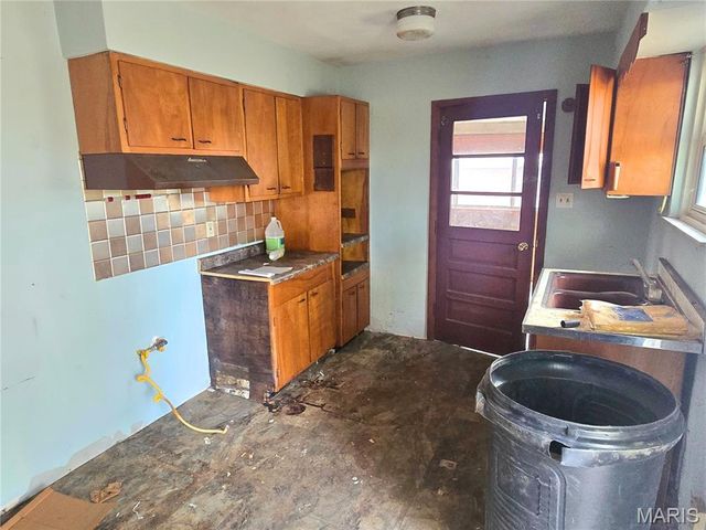 3311 S Belt W, Belleville, IL 62226