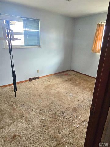 3311 S Belt W, Belleville, IL 62226