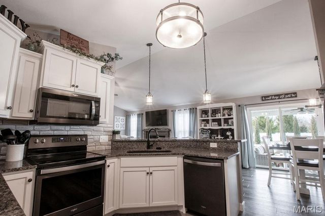 3404 Navajo Trail, Shiloh, IL 62221