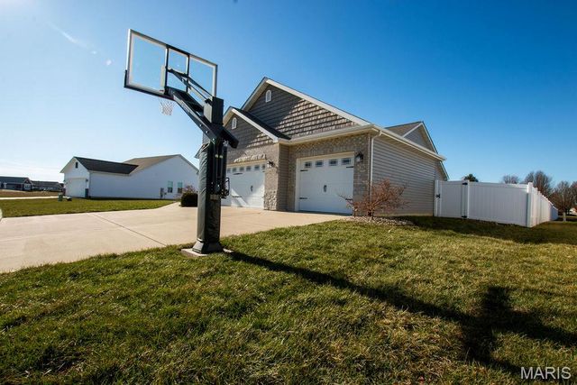 3404 Navajo Trail, Shiloh, IL 62221