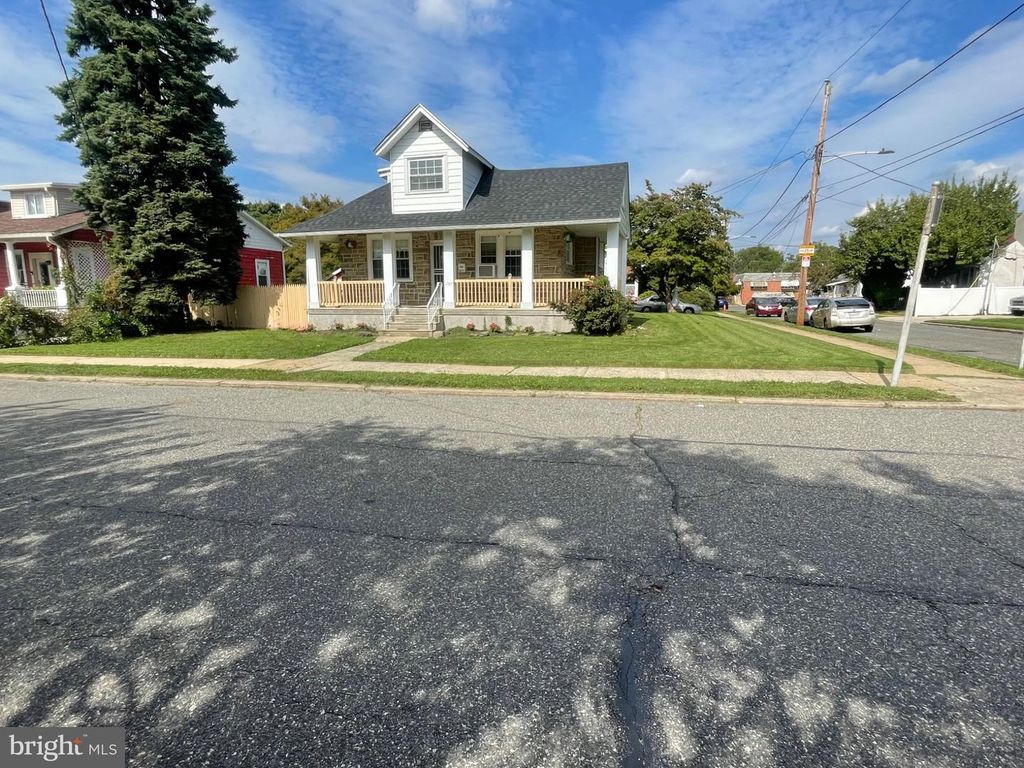 1017 SHELMIRE AVE, PHILADELPHIA, PA 19111 — exterior
