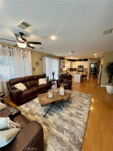 140 Mccarron Way, Hemet, CA 92545