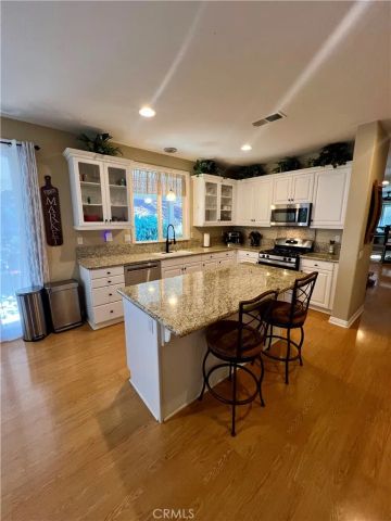 140 Mccarron Way, Hemet, CA 92545