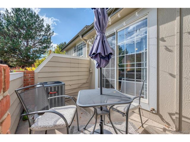 893 S Evanston Cir, Aurora, CO 80012