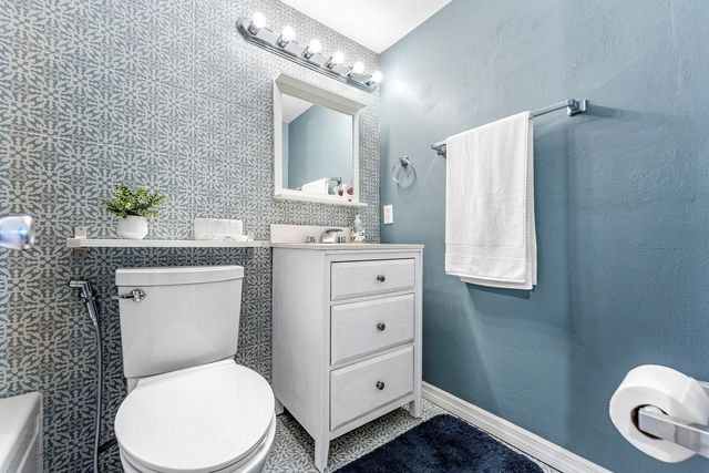 150 Horizon Street E, Boynton Beach, FL 33435