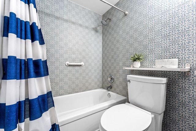 150 Horizon Street E, Boynton Beach, FL 33435