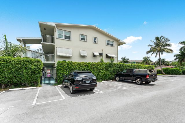 150 Horizon Street E, Boynton Beach, FL 33435