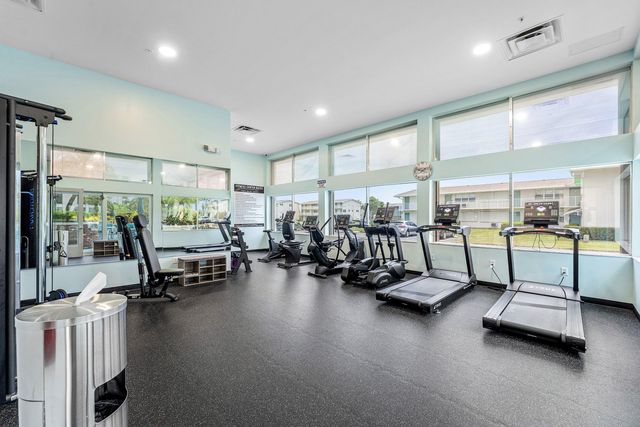 150 Horizon Street E, Boynton Beach, FL 33435