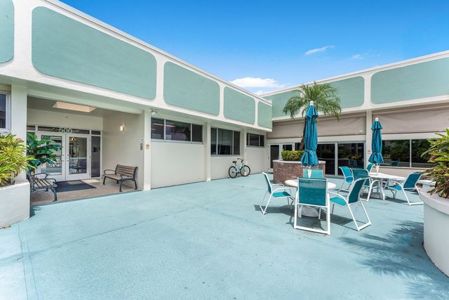 150 Horizon Street E, Boynton Beach, FL 33435