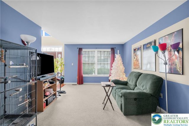 2438 Blue Jay Drive, Upper Nazareth Twp, PA 18064