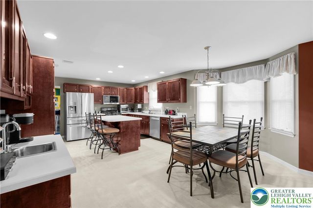 2438 Blue Jay Drive, Upper Nazareth Twp, PA 18064