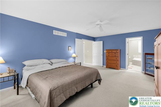 2438 Blue Jay Drive, Upper Nazareth Twp, PA 18064