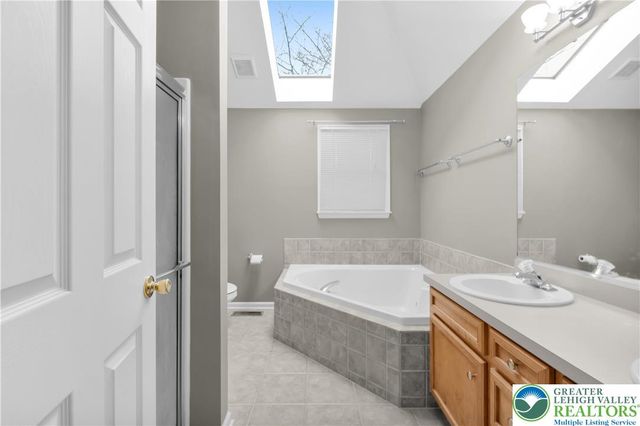 2438 Blue Jay Drive, Upper Nazareth Twp, PA 18064