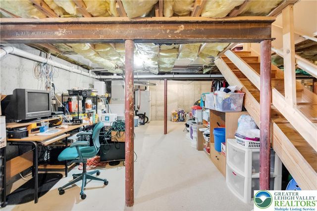 2438 Blue Jay Drive, Upper Nazareth Twp, PA 18064