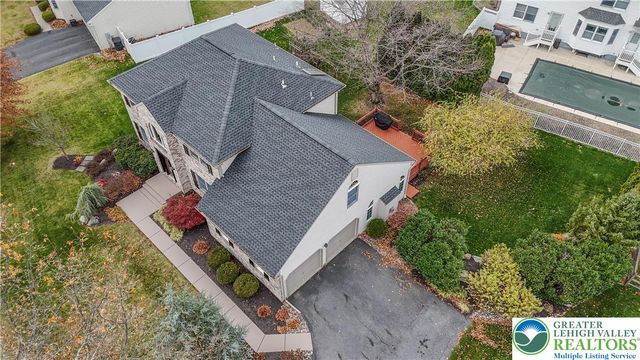 2438 Blue Jay Drive, Upper Nazareth Twp, PA 18064