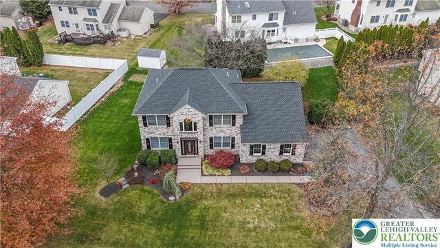 2438 Blue Jay Drive, Upper Nazareth Twp, PA 18064