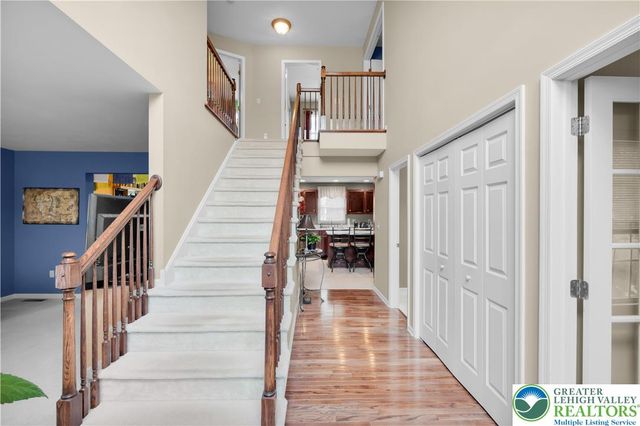 2438 Blue Jay Drive, Upper Nazareth Twp, PA 18064