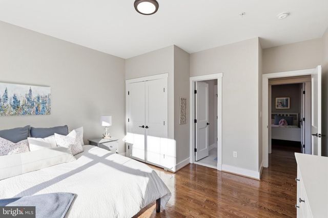 9206 FERNWOOD RD, Bethesda, MD 20817