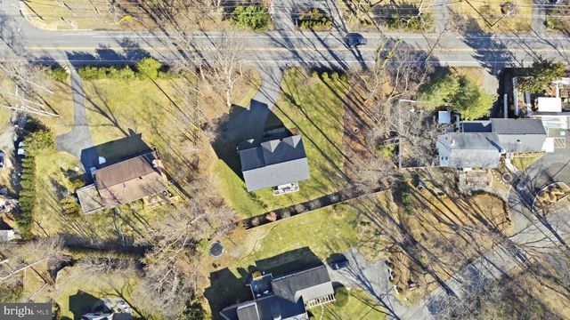 9206 FERNWOOD RD, Bethesda, MD 20817