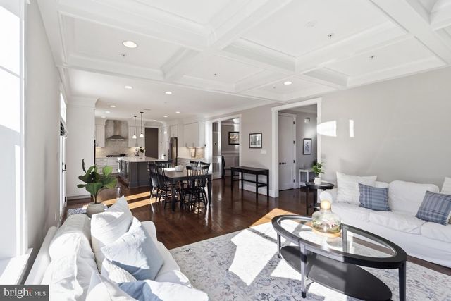 9206 FERNWOOD RD, Bethesda, MD 20817