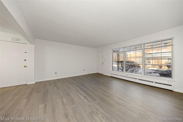 3206 Shenandoah Drive 2, Royal Oak, MI 48073