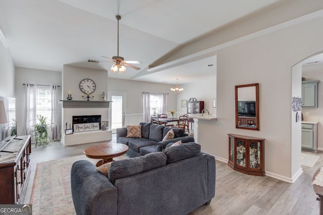 381 Crossroads Drive, Social Circle, GA 30025