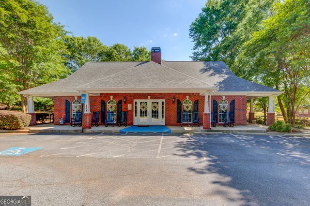 381 Crossroads Drive, Social Circle, GA 30025