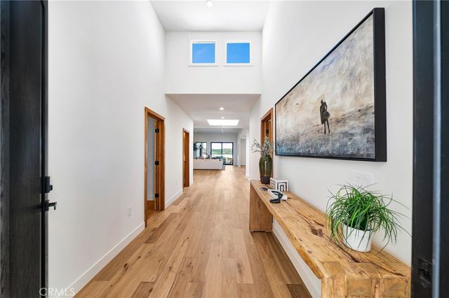 24247 Park Granada, Calabasas, CA 91302