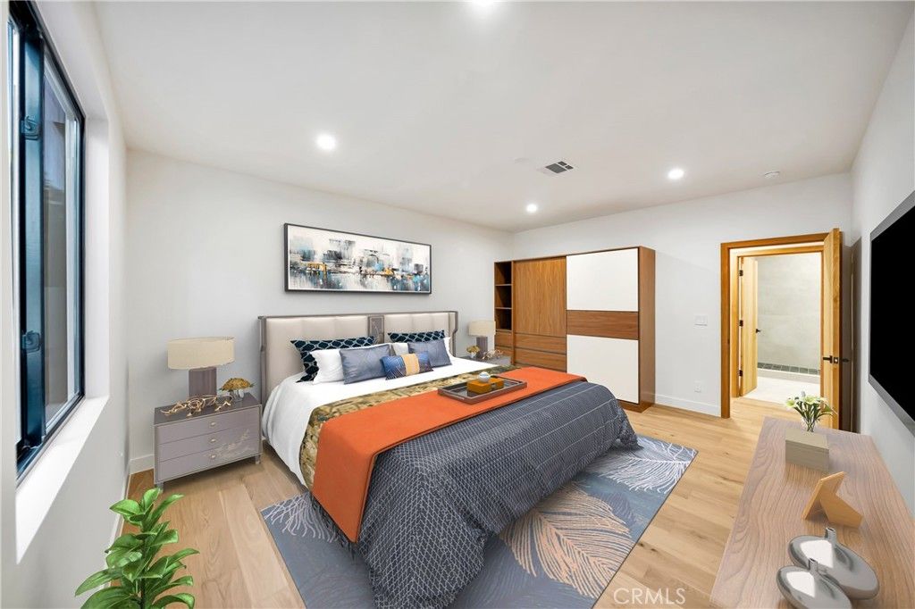 Image 19 of property listing at 24247 Park Granada, Calabasas, CA 91302
