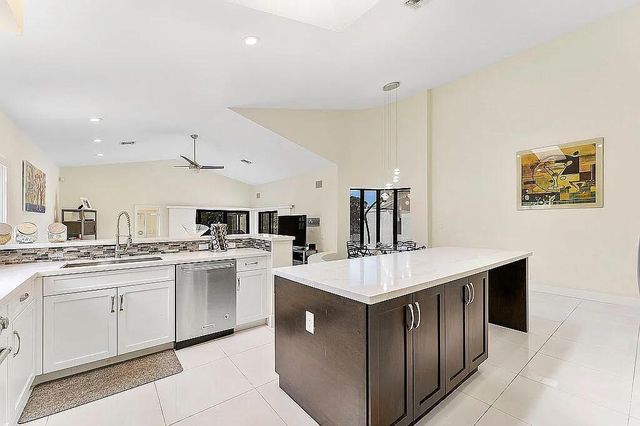4551 NW 26th Place, Boca Raton, FL 33434
