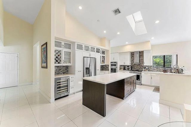 4551 NW 26th Place, Boca Raton, FL 33434