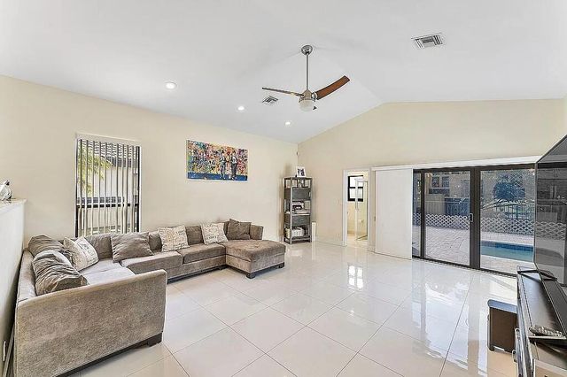 4551 NW 26th Place, Boca Raton, FL 33434