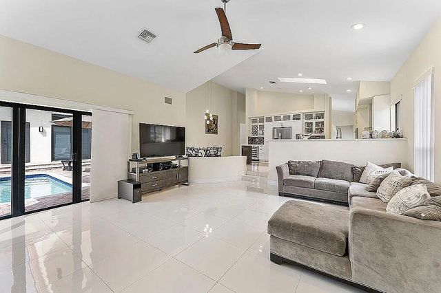 4551 NW 26th Place, Boca Raton, FL 33434